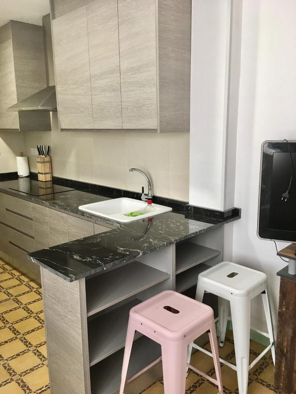 Kitchen or kitchenette