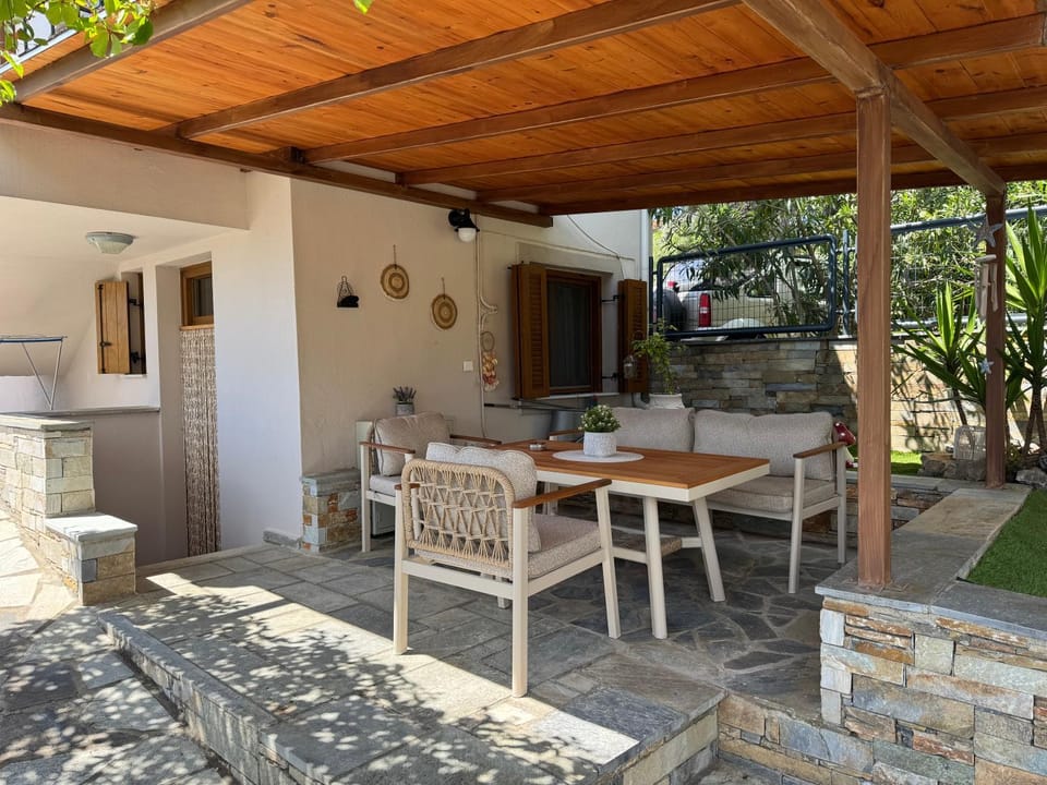 Balcony/Terrace, Living room, Seating area, Dining area