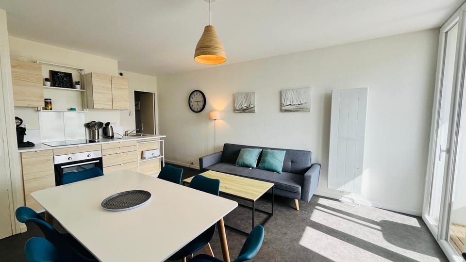 Living room, Dining area, kitchen