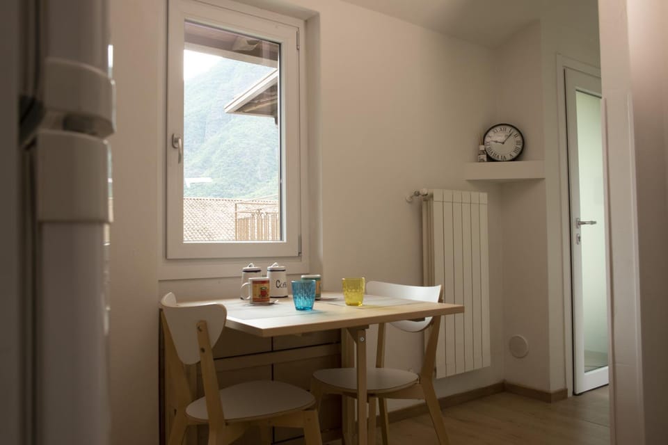Coffee/tea facilities, Dining area, Drinks