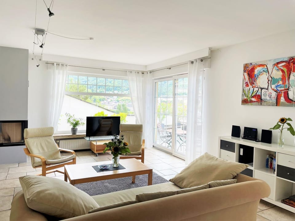 Living room, Decorative detail
