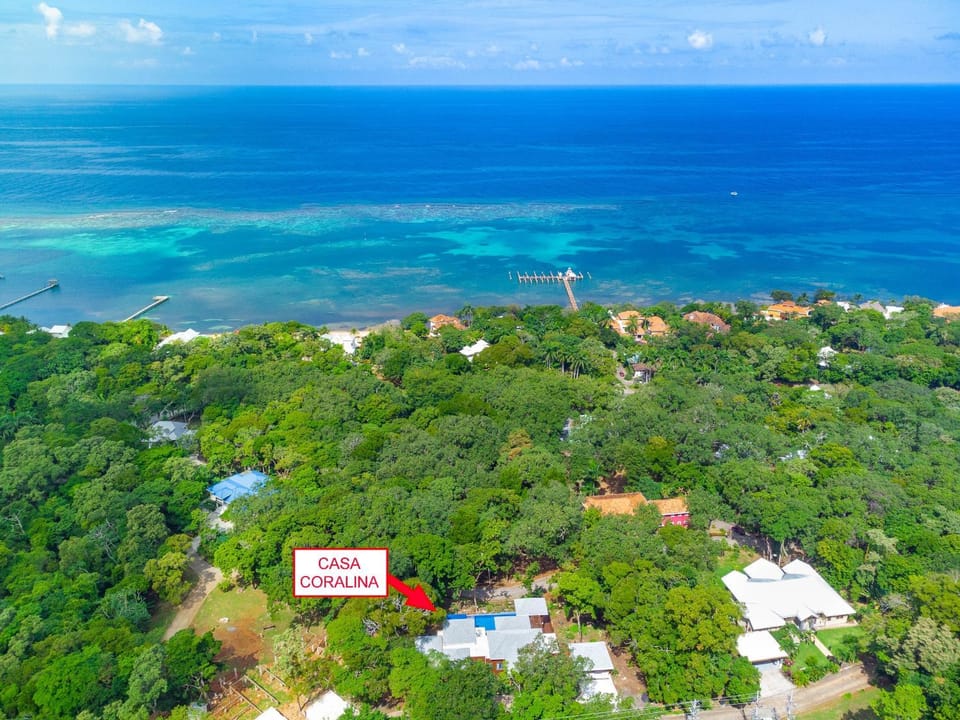 Casa Catarata home House in Bay Islands Department