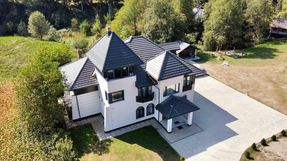 Property building, Garden, Garden view
