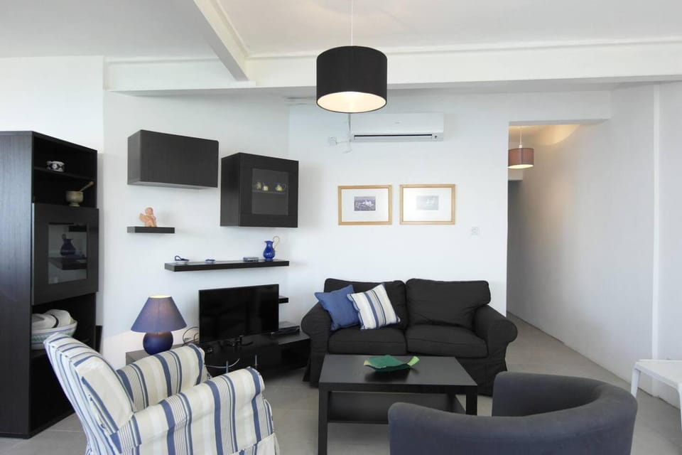 MEL 1 2BED seaview in Ghadira by Homely Apartment in Malta
