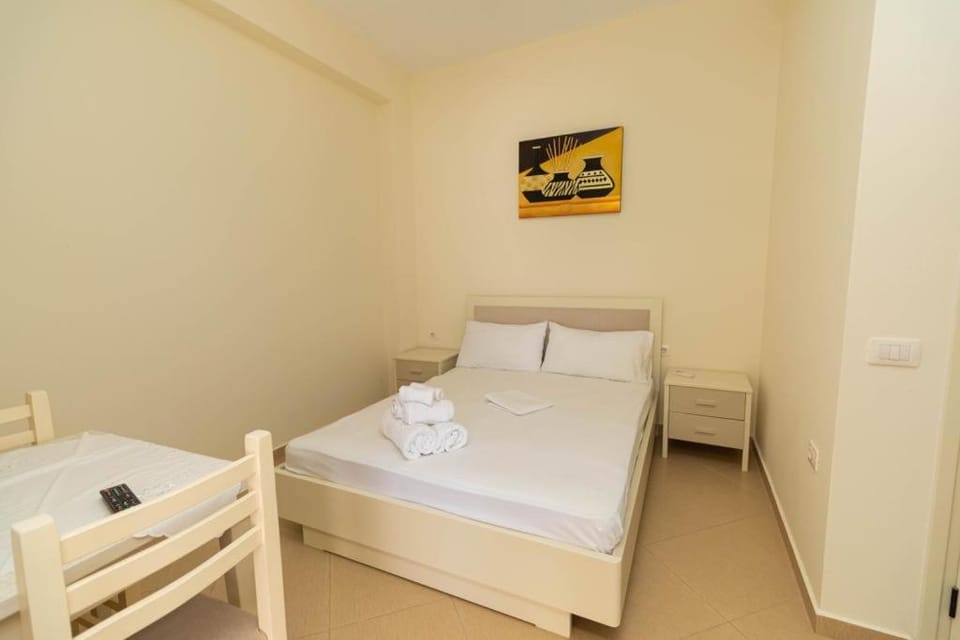 PREMIER GUEST HOUSE Bed and Breakfast in Vlorë