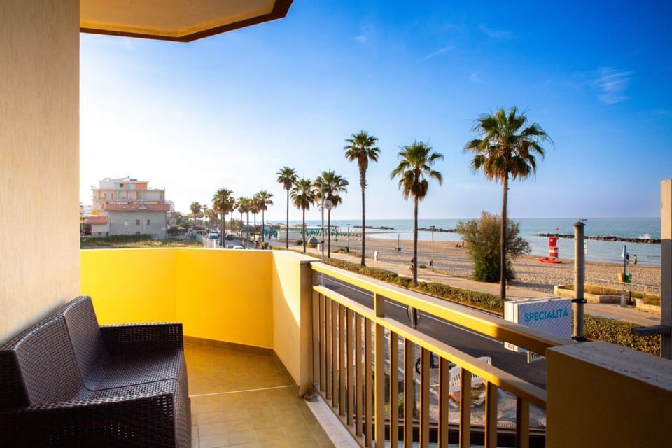 View (from property/room), Balcony/Terrace, Beach, Sea view