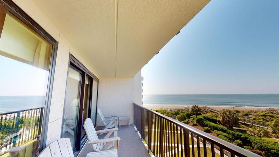 Coastal Hideaway 2 Bedroom Condo with Ocean Views House in South Carolina