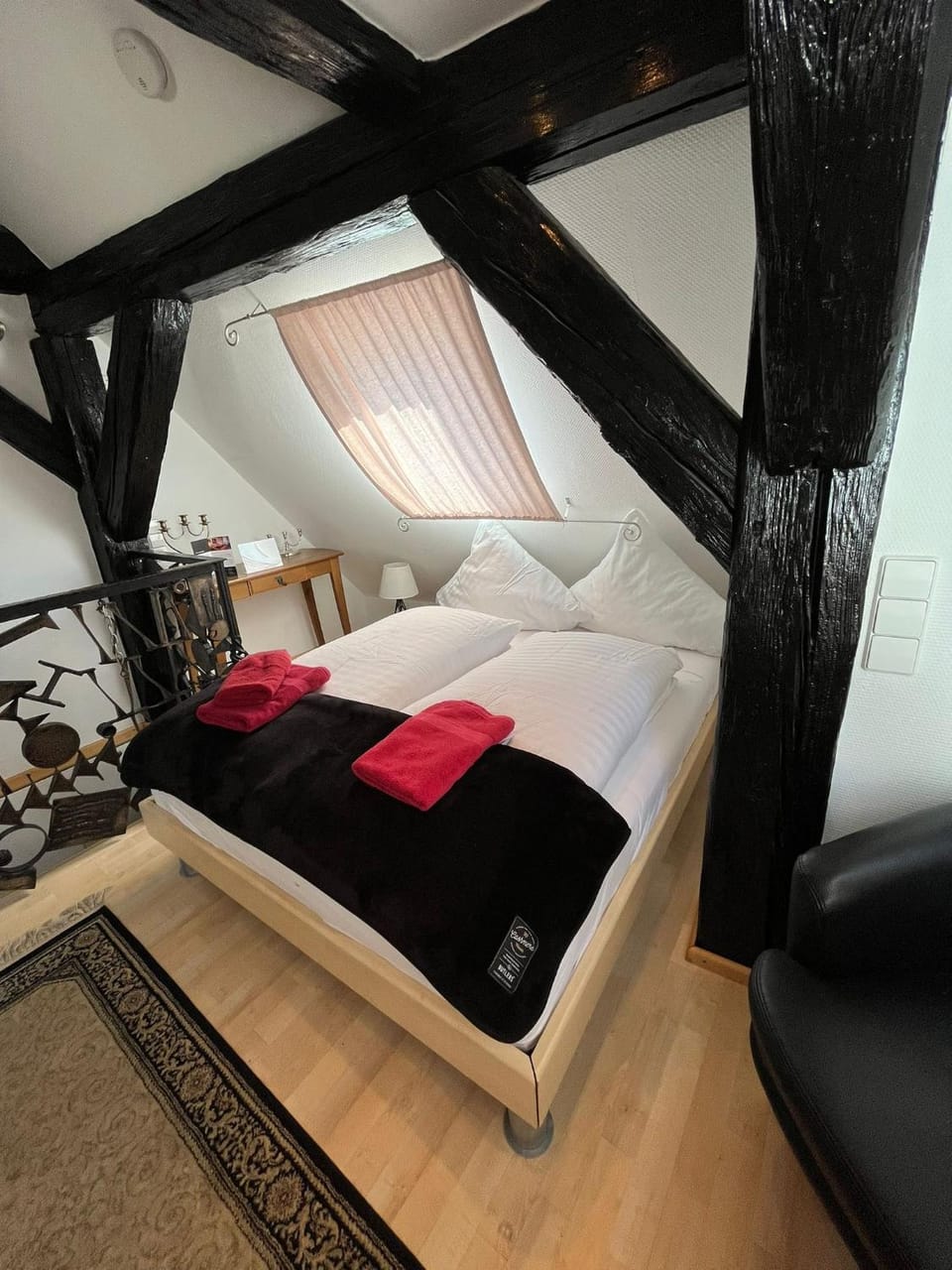 Bed, Photo of the whole room