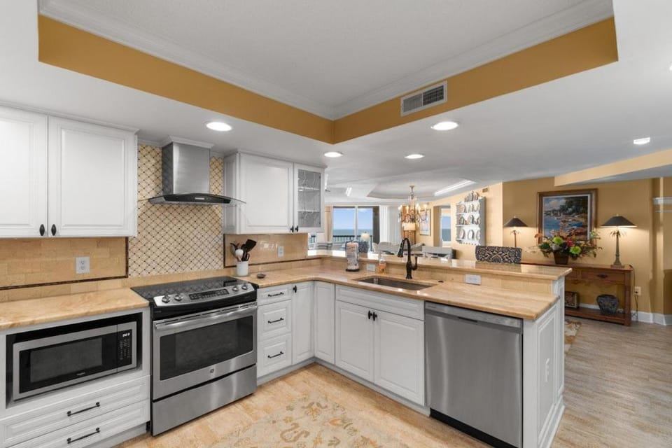 Coastal Paradise Getaway 3BR Condo Ocean View House in South Carolina
