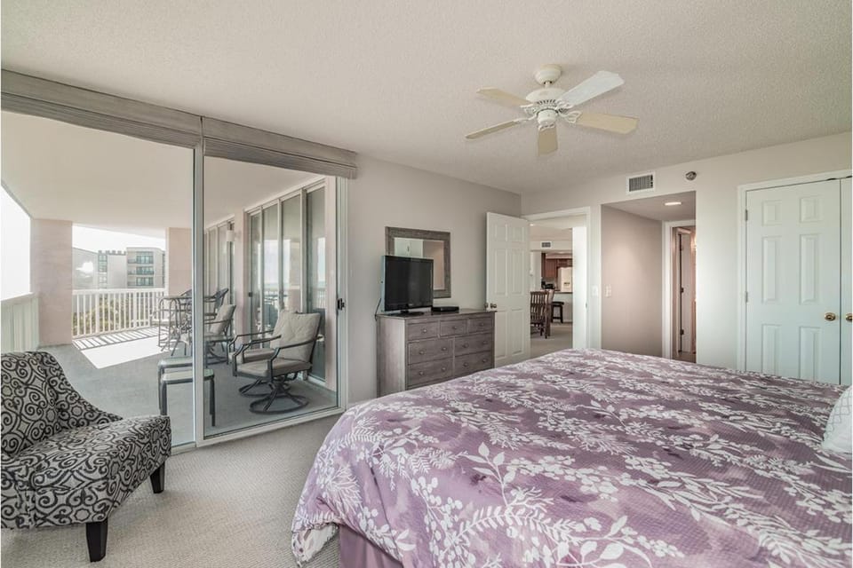 Beachside Paradise 3BR Panoramic Ocean Views House in South Carolina
