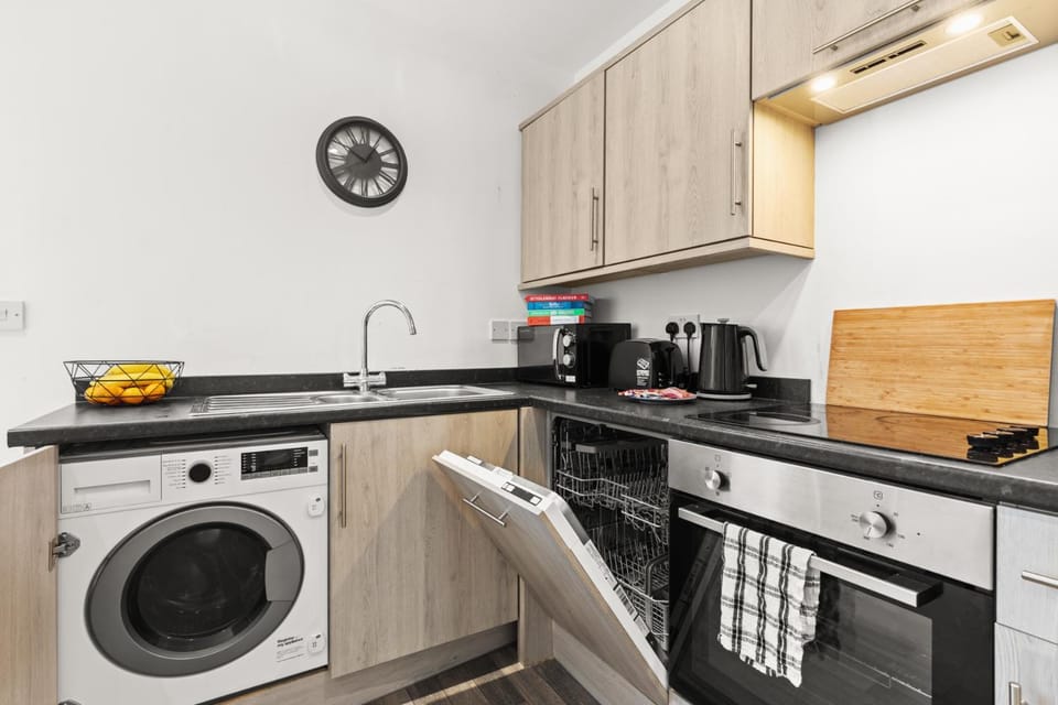Kitchen or kitchenette, dishwasher, minibar, pet friendly, stove, toaster, washing machine