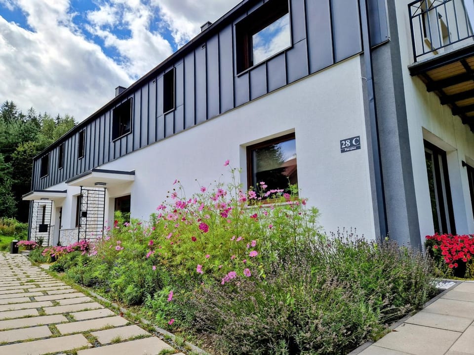 Willa Na Pstrążnicy Bed and Breakfast in Lower Silesian Voivodeship