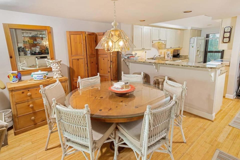 Sunset Paradise 3 Bedroom Condo Resort Amenities House in South Carolina