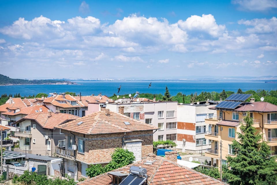 Property building, Day, Bird's eye view