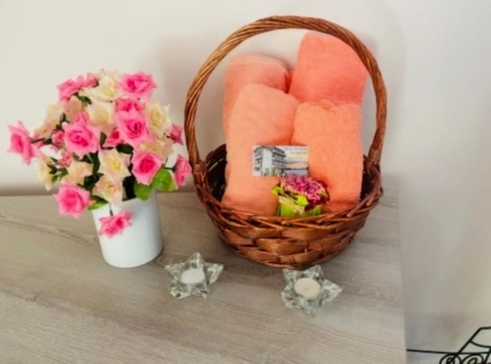 Other, Decorative detail, towels