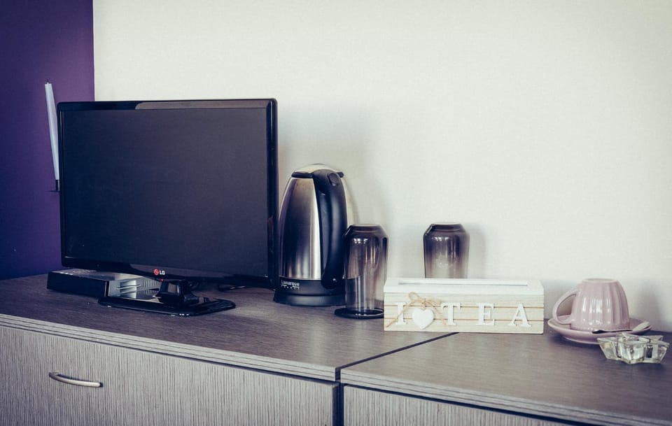 TV and multimedia, Coffee/tea facilities, Drinks