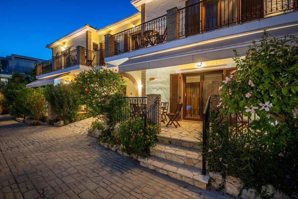 Property building, Balcony/Terrace