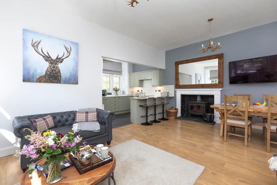 Kitchen or kitchenette, Living room, Dining area, kitchen