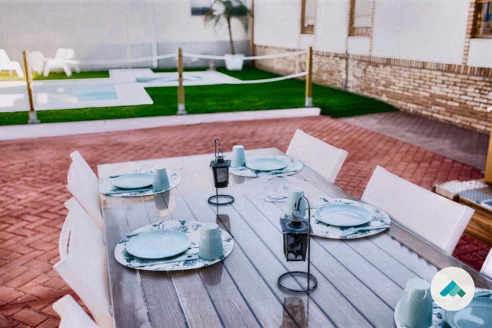 Patio, Day, Garden, Living room, Seating area, Dining area, Garden view, Pool view, Swimming pool