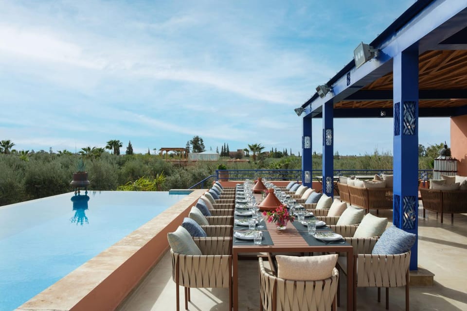 Patio, Dining area, Swimming pool