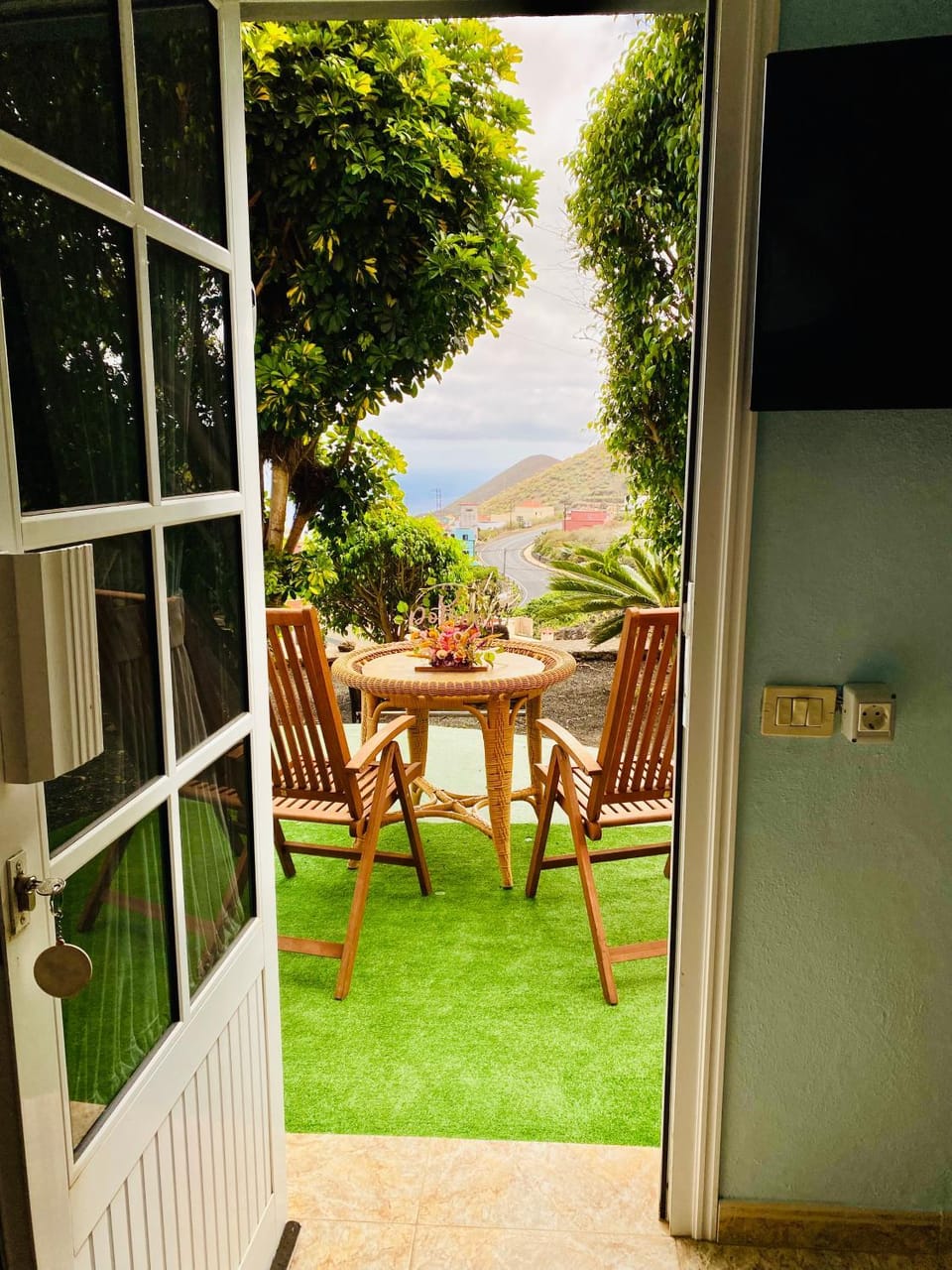 Patio, Facade/entrance, Off site, Natural landscape, Garden, Balcony/Terrace, Lobby or reception, Garden view