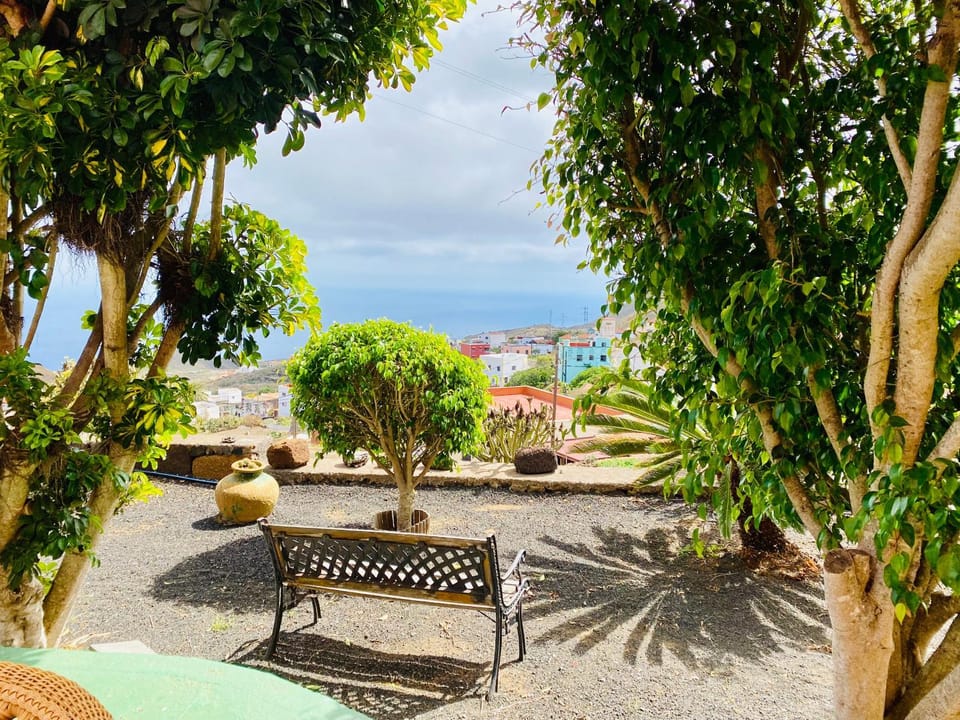 Natural landscape, Balcony/Terrace, Garden view, Mountain view, Sea view, Street view