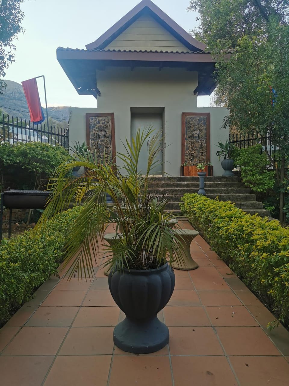 Patio, Facade/entrance