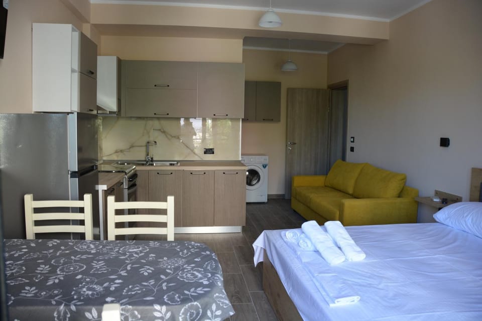 Lungomare private rooms Apartment hotel in Vlorë