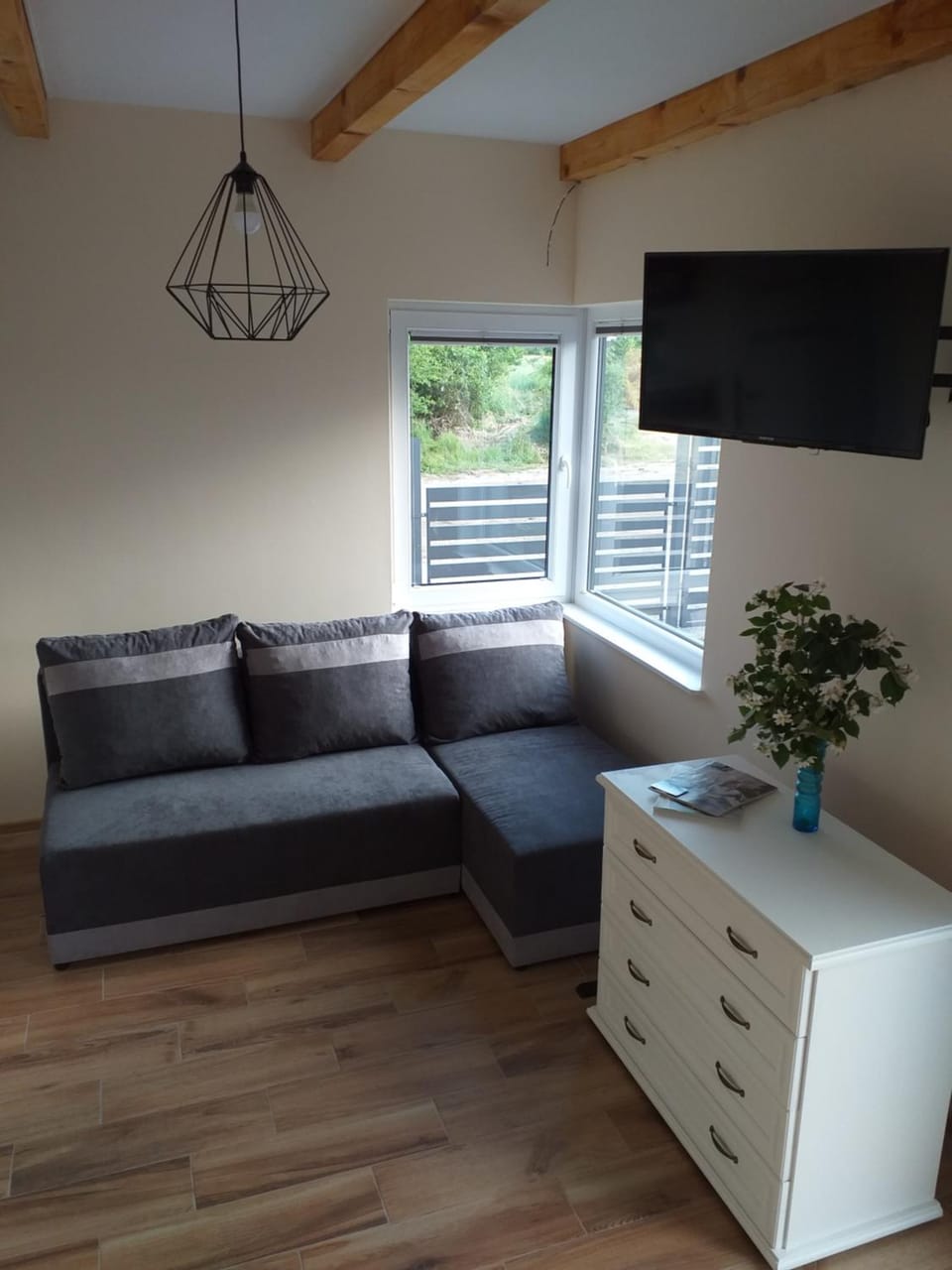 Day, Summer, Living room, Seating area