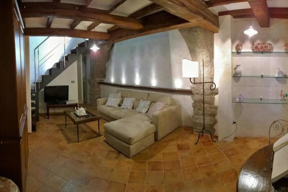 Santa Maria ad Valetudinarium Apartment in Abbadia San Salvatore