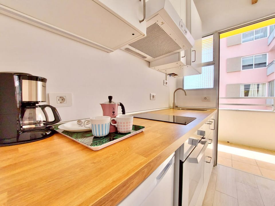 Coffee/tea facilities, Kitchen or kitchenette