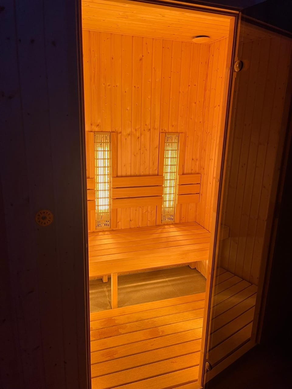 Sauna, Swimming pool