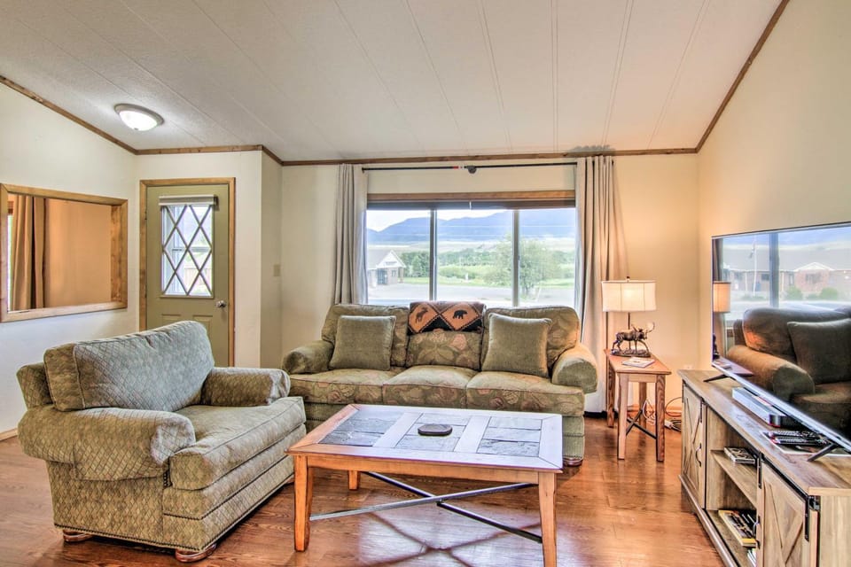 Montanas Emigrant Peaks Getaway Apt with Amenities Apartment in Emigrant