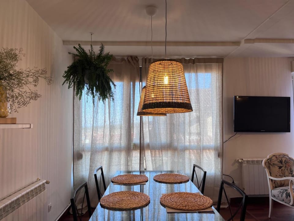 DUPLEX CON VISTAS AL MAR,WIFI Y PARKING Apartment in San Vicente de la Barquera