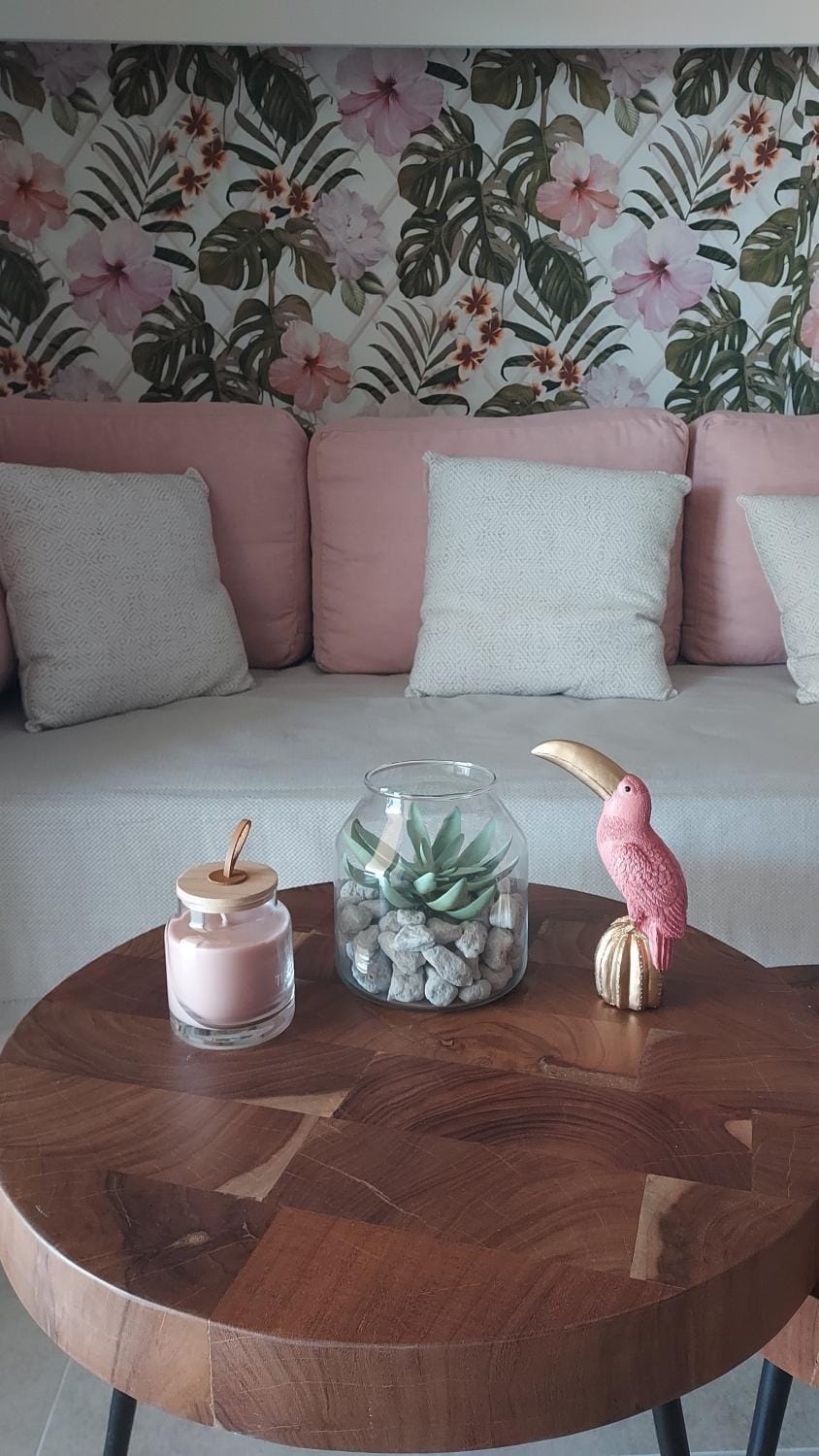 Patio, Living room