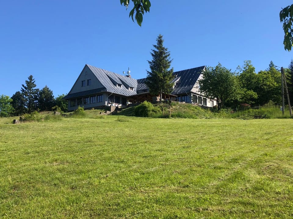 Dom Krawca,Schneiderbaude Bed and Breakfast in Lower Silesian Voivodeship