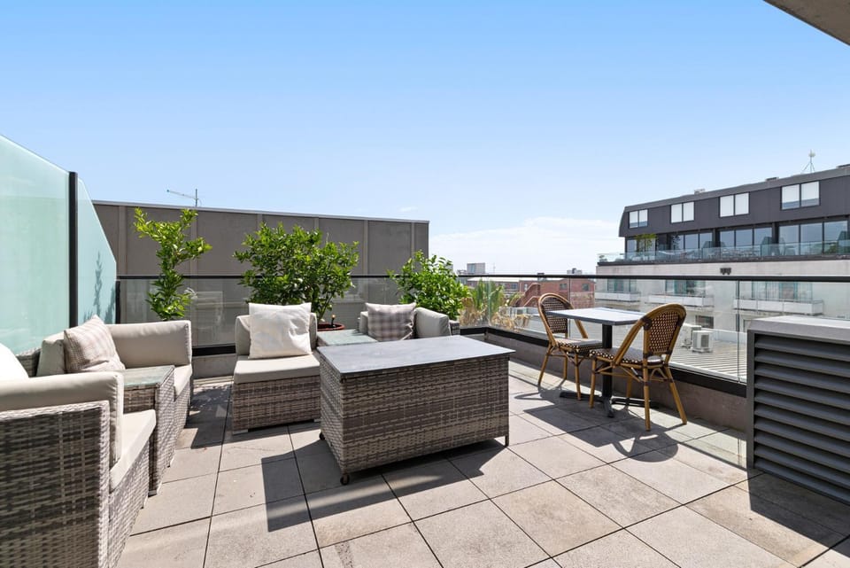Patio, Day, Balcony/Terrace