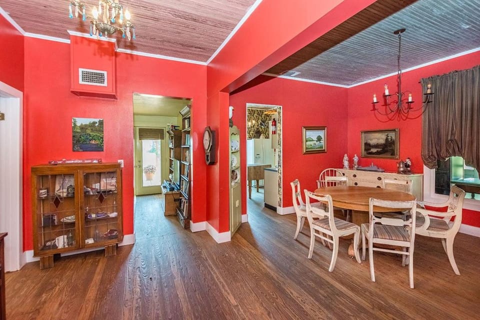 Fischer Farmhouse (Pet friendly) Farm Stay in Fredericksburg