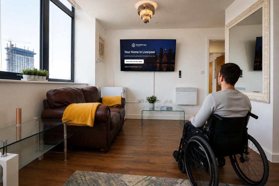 People, TV and multimedia, Living room, Seating area, Facility for disabled guests, acessibility