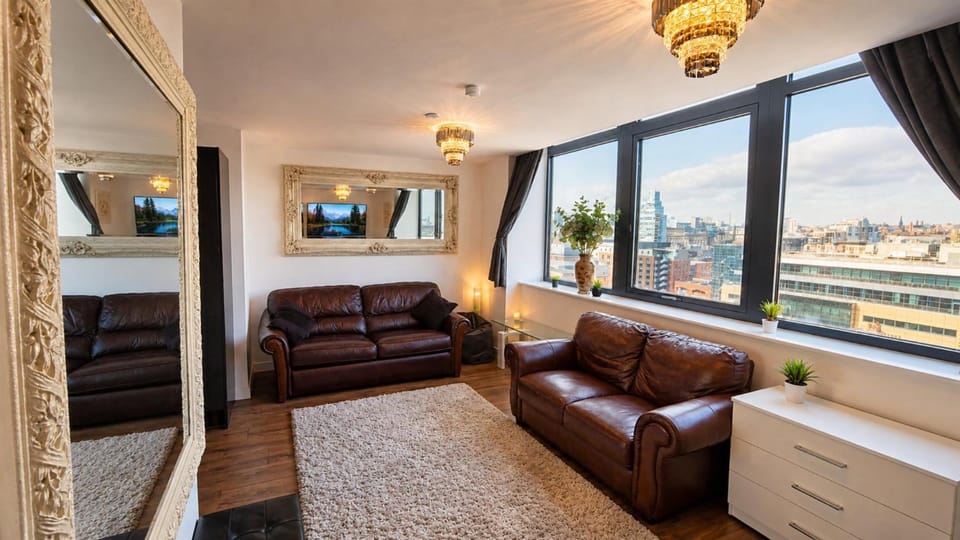 Living room, Seating area, Evening entertainment