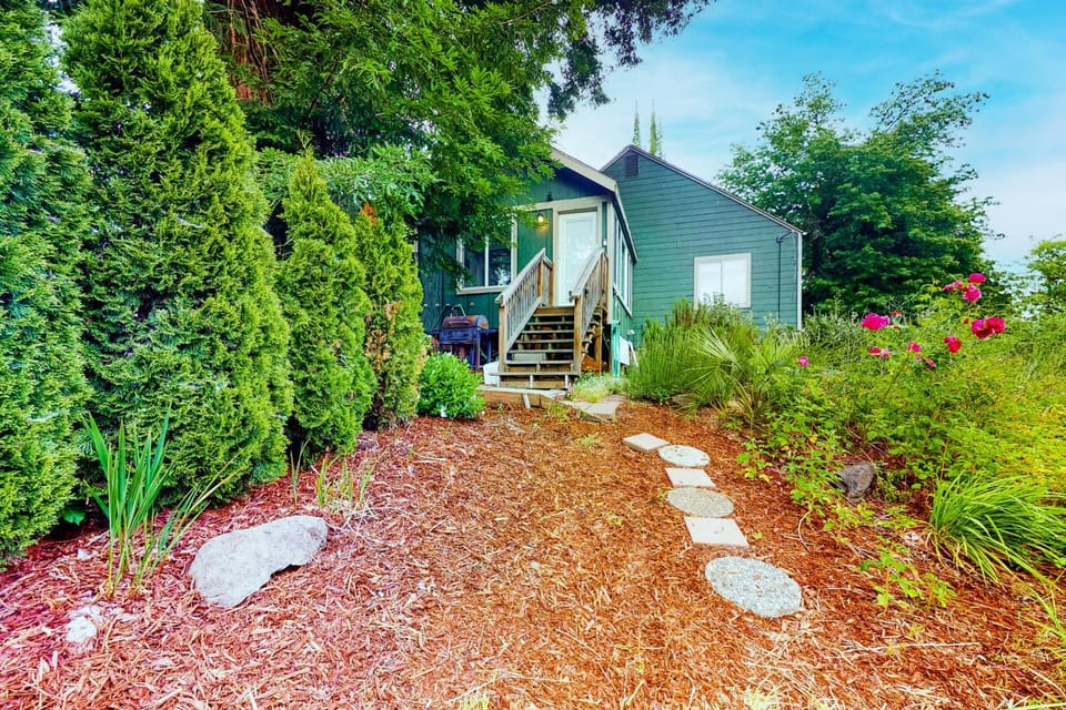 River View House House in Springfield