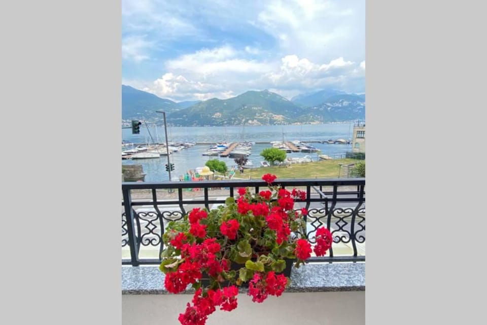 Casa Anna with Lake View Apartment in Menaggio