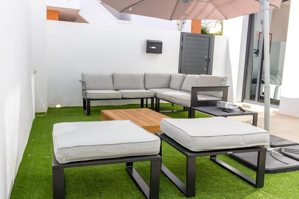Balcony/Terrace, Balcony/Terrace