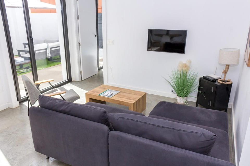 Communal lounge/ TV room, Living room, Lounge or bar