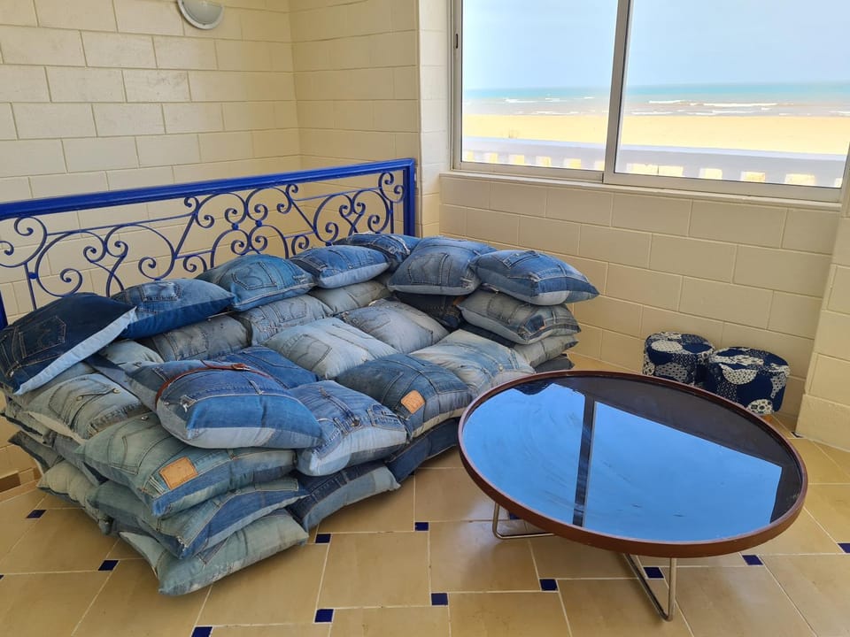La petite villa avec piscine pieds dans l'eau Villa in Casablanca-Settat