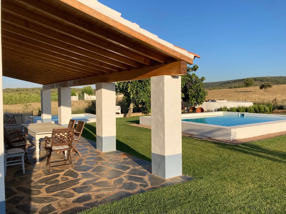 Monte do Pombal Chalet in Évora District, Portugal