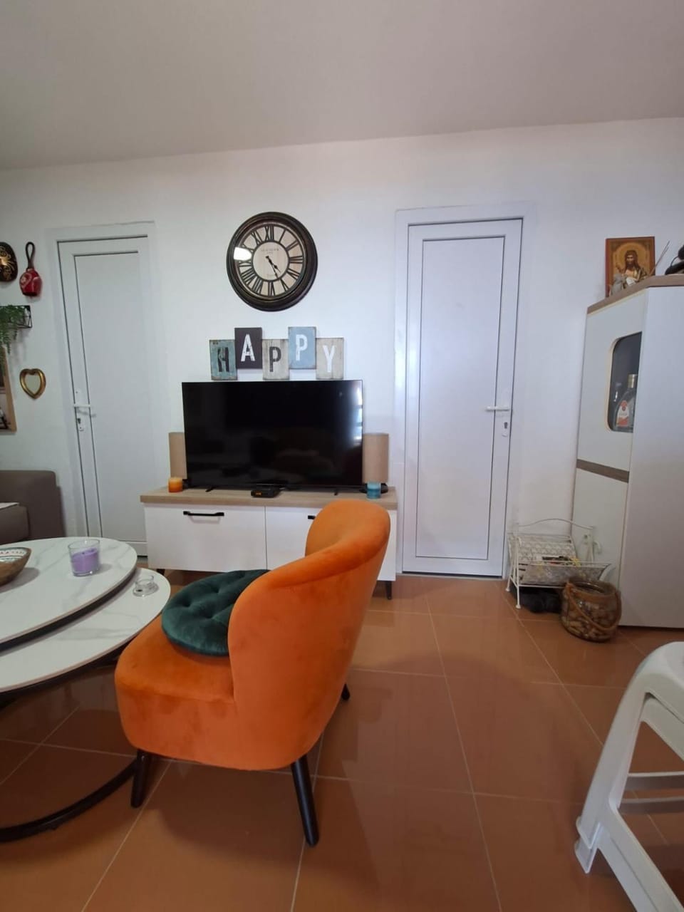 TV and multimedia, Living room, Seating area