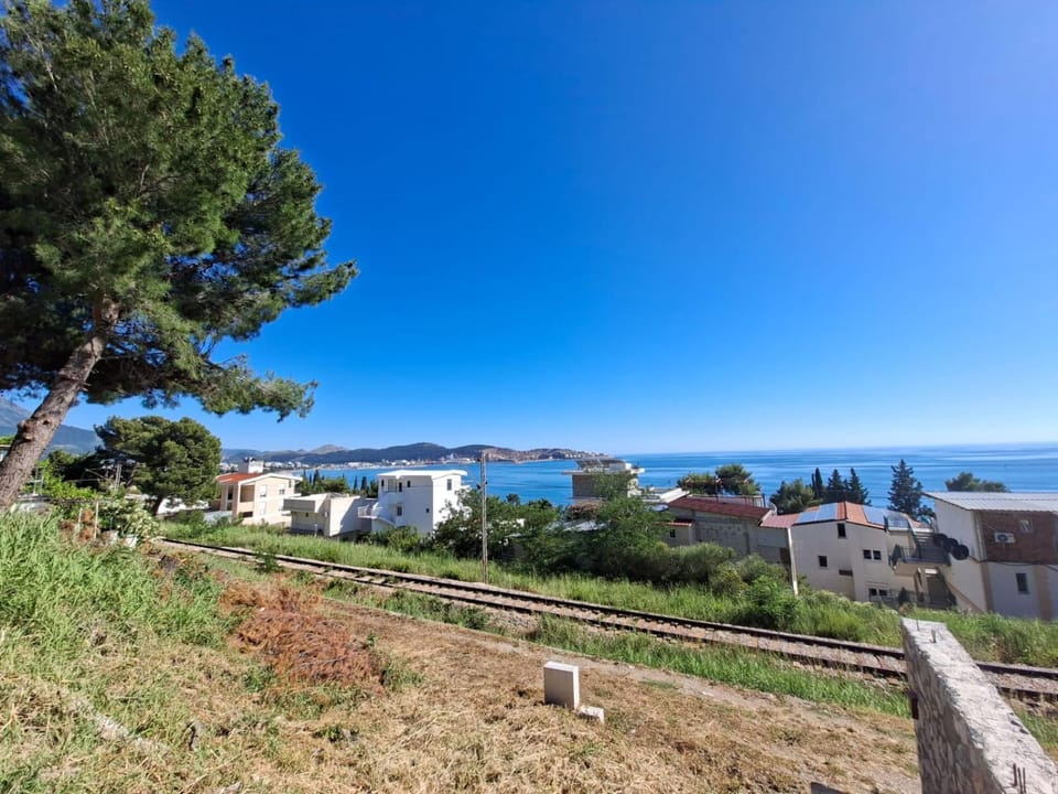Day, Natural landscape, Mountain view, Sea view