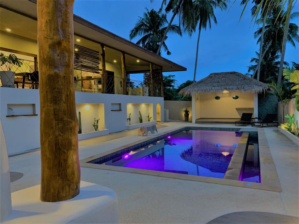 Baan Bai Mai, 2 villas, 8 bedrooms for 16 guests Villa in Ko Pha-ngan Sub-district