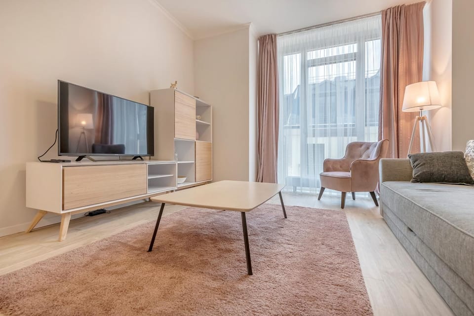 Communal lounge/ TV room, TV and multimedia, Living room, Seating area